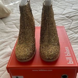 EUC Rare Bill Blass for Anthropologie Gold Tinsel Bootie